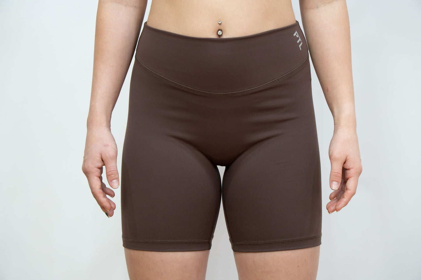 LUXE Shorts Brown