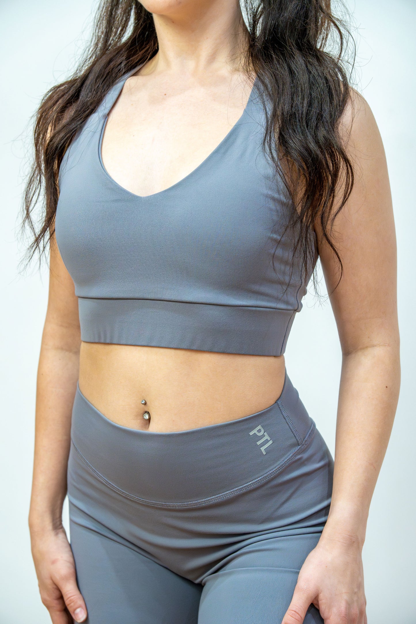 LUXE Crop Grey